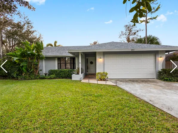 911 Citrus Place, Wellington, FL 33414