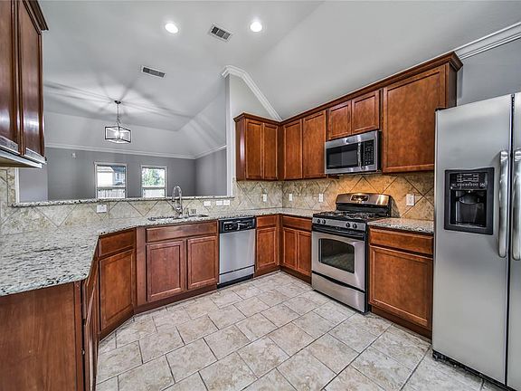 3rd image of 21428 Hunter Hart Dr