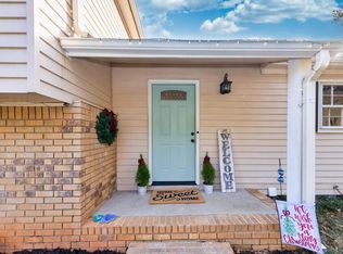 414 Jeffords Rd, Winder, GA 30680