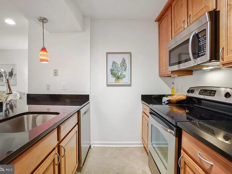 1524 Lincoln Way #100 — Photo 15