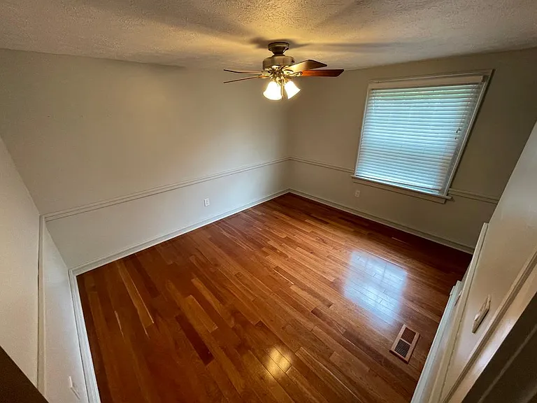 1651 Garry Dr — Photo 7