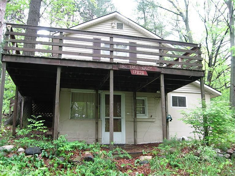 1st image of 17828 Lake Dr