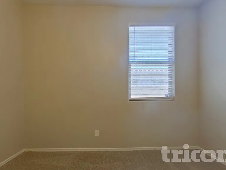 17350 W Woodlands Ave — Photo 11