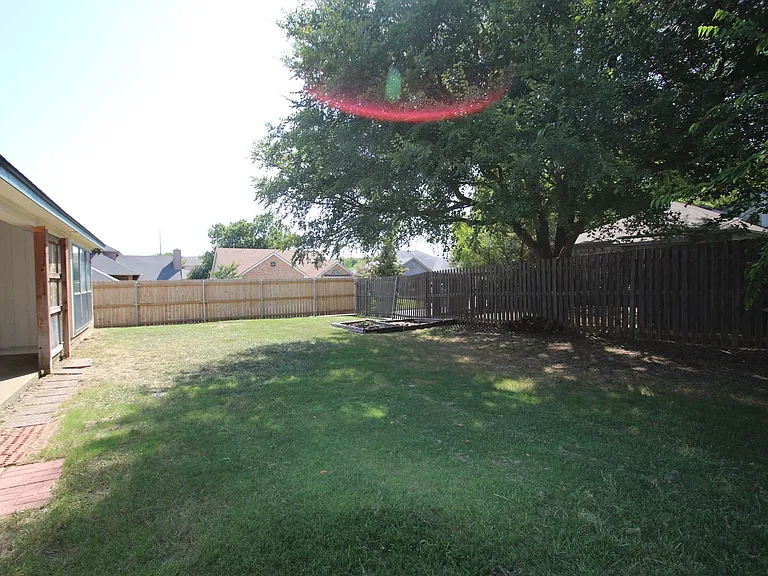 420 Birchwood Ln — Photo 33