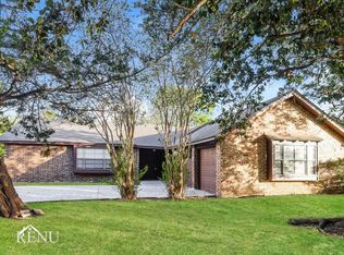 3402 Coachlight Ln, Baytown, TX 77521