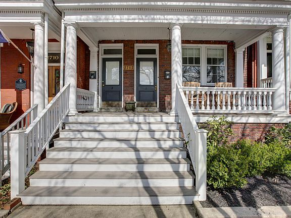 3rd image of 2712 E Franklin St #2