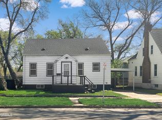 833 University Ave W, Minot, ND 58703