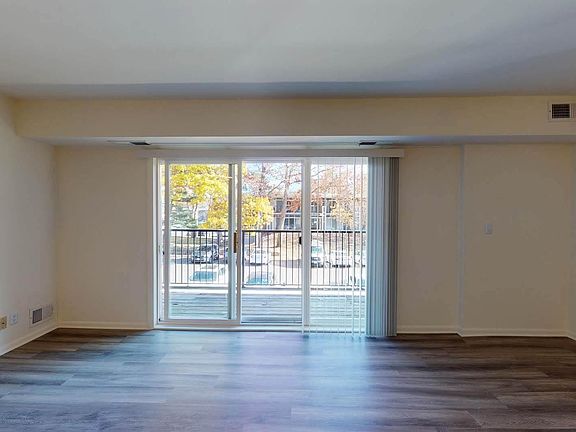 3rd image of 300 Engamore Ln #104
