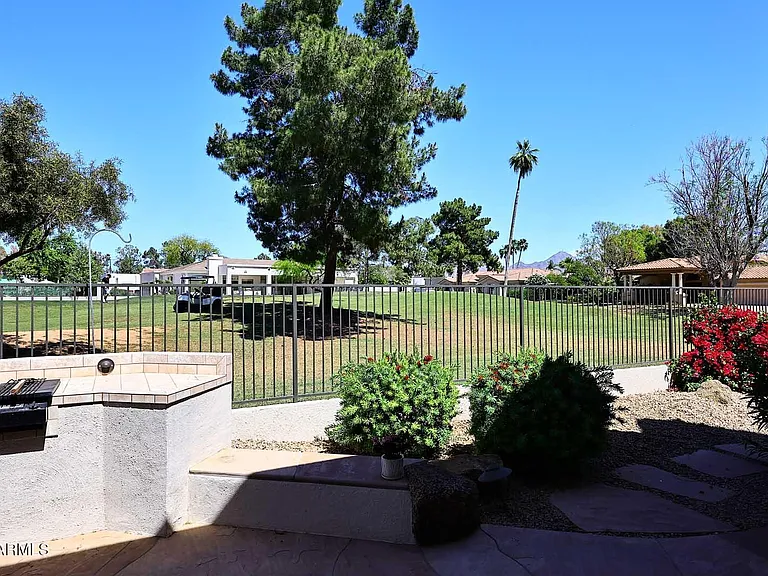 8334 E Jenan Dr — Photo 42