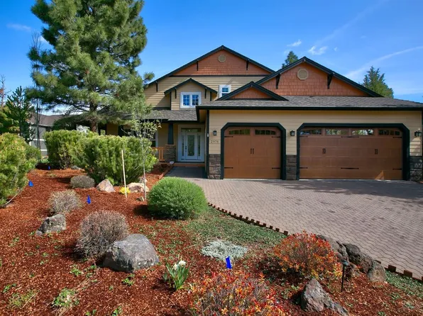 2976 NW Fairway Heights Dr, Bend, OR 97703