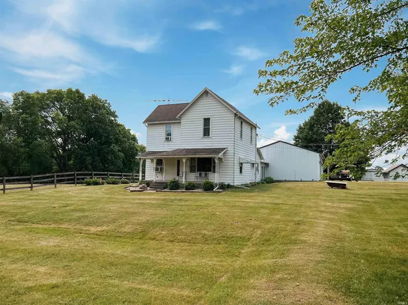 512 E Kendall St, La Fontaine, IN 46940