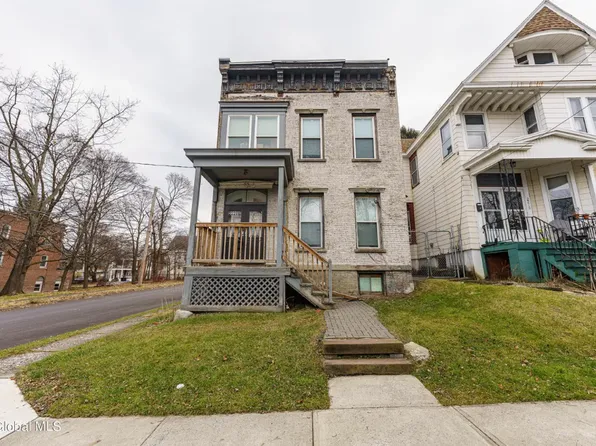 2220 12th St, Troy, NY 12180