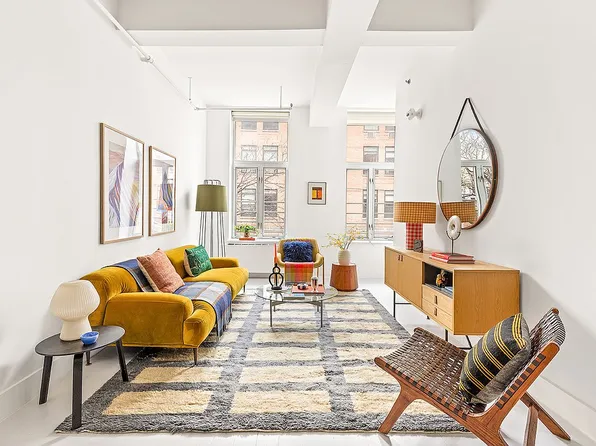 91 Grand Ave APT 2A, Brooklyn, NY 11205