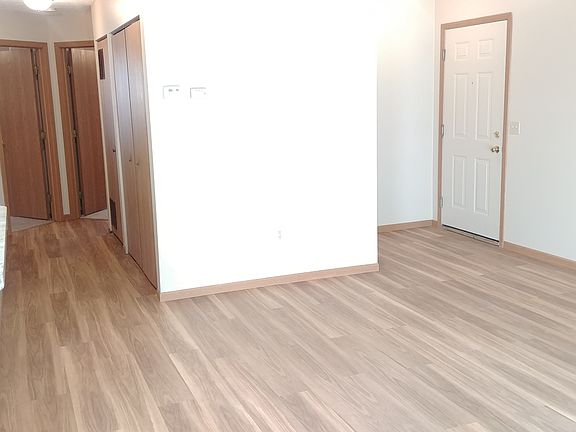 3rd image of 1315 High St APT 108