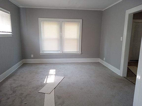 3rd image of 6027 Pennsylvania St