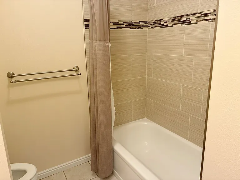 2180 Westcliff Dr — Photo 15