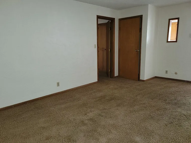 310-Colony Apartments — Photo 9