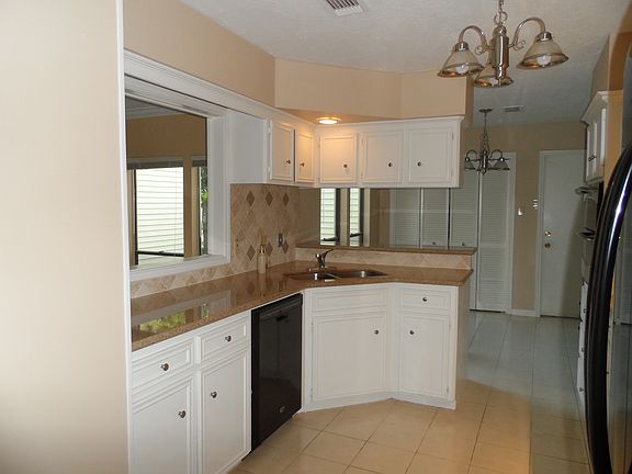 4th image of 2814 Lake View Dr