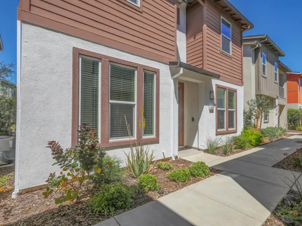 4233 Ocean Ln, Elk Grove, CA 95757