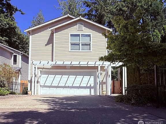 2nd image of 4218 Wonderwood Lane SE