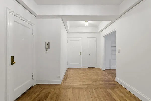 Sold by Janet Aimone Robilotti & Associates | media 14