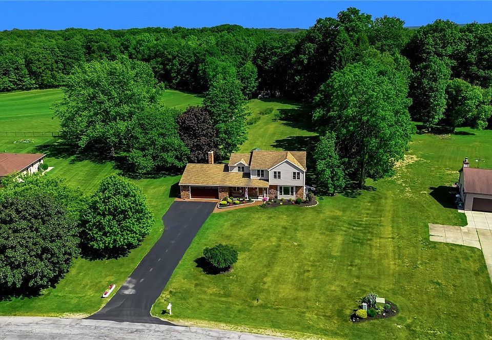 11269 Sunrise Ln, East Aurora, NY 14052 | Zillow