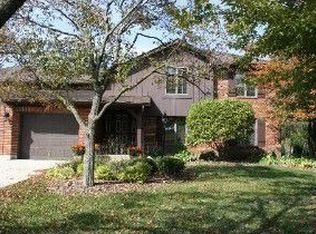 90 Golfview Ln APT B, Frankfort, IL
