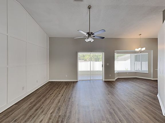 5th image of 2330 Tioga Dr