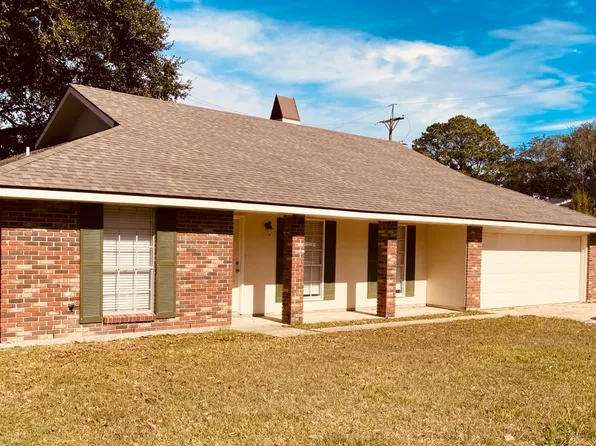 100 Merida Dr, Lafayette, LA 70506