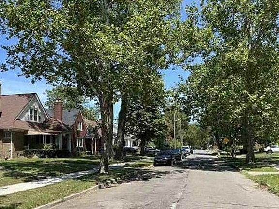 Exterior Neighborhood (street photo)