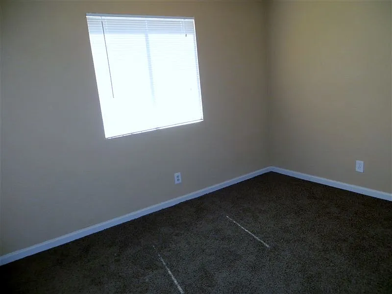 Zavala bedroom 2