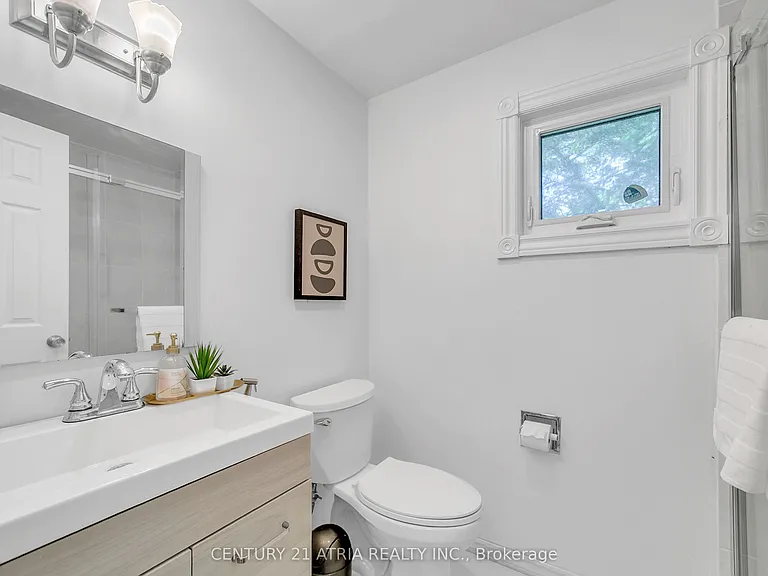 10 Park Lane Cir — Photo 41