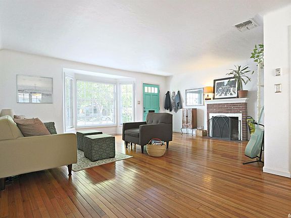 5th image of 2104 Shielah Way