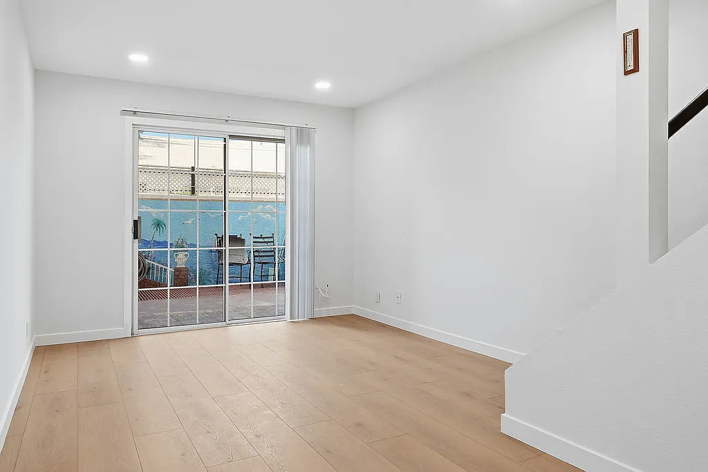 1 bed, 700 sqft, $2,250 — Photo 2