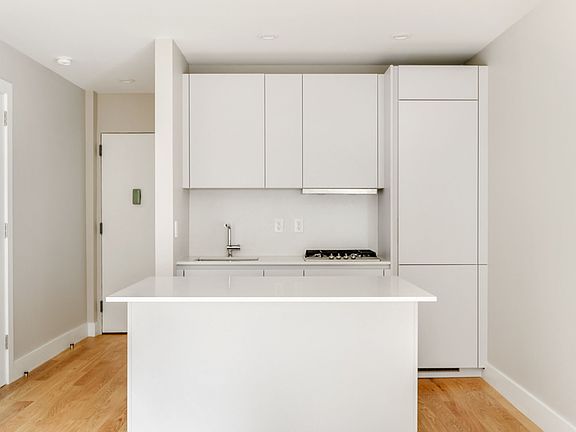 5th image of 805 Saint Marks Ave #D4b