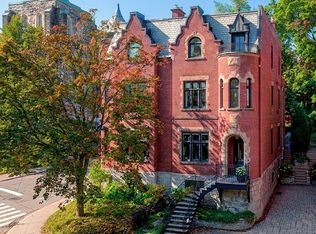 115 Chemin De La Cate St, Westmount, QC H3Y 2H9