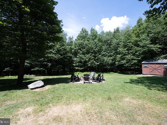 4th image of 82 Mountainview Ct