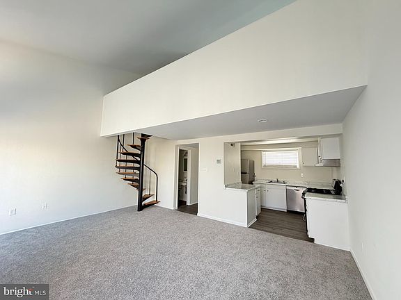 3rd image of 5485 Harpers Farm Rd #L4-26