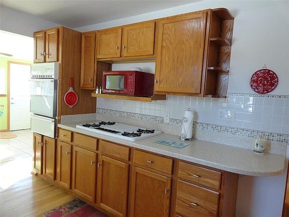 5th image of 5305 Fairlawn St