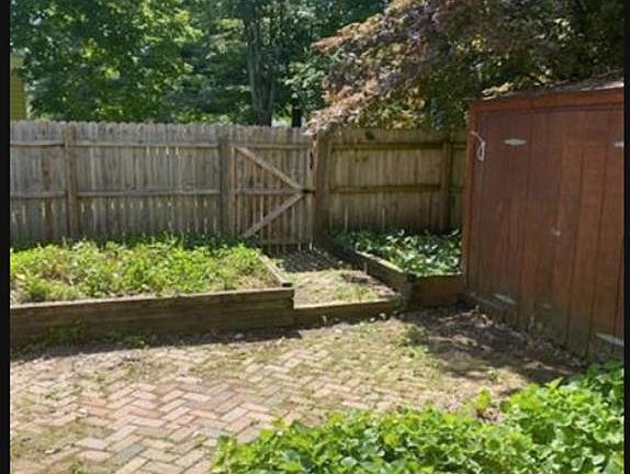 5th image of 2823 Chelsea Ct