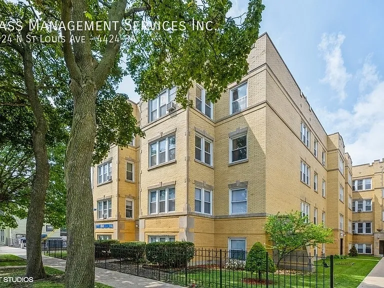 4412-26 N St Louis Ave. — Photo 1