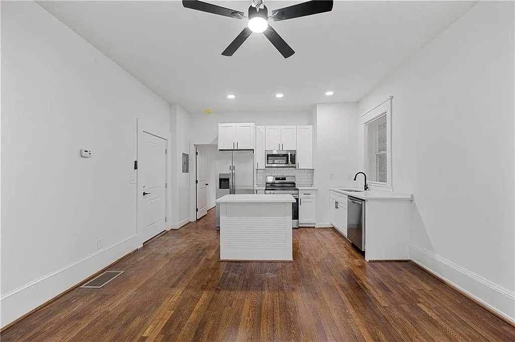 1 bed, 1.0 bath, 1000 sqft, $1,650 — Photo 4