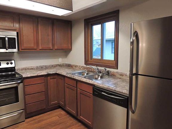 4th image of 3941 Chamberlain Dr