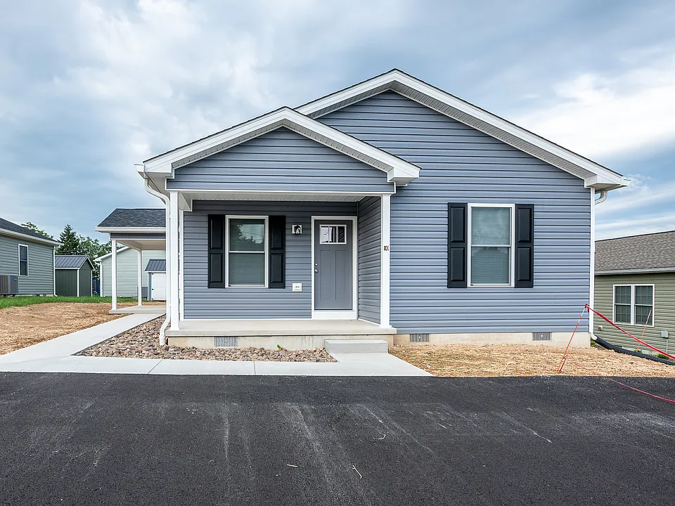 90 Hanshew Ln