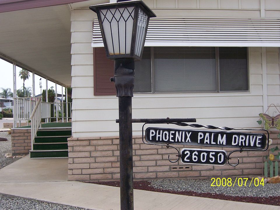 Corner Large Lot & Front Entrance