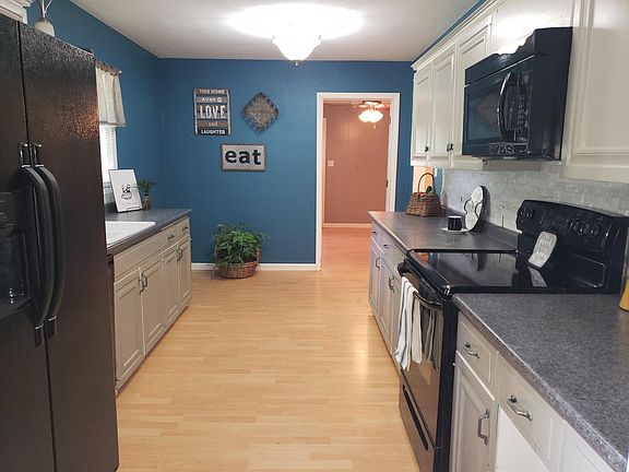 3 Kitchen
