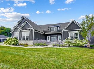 9490 Monaco Cir, Centerville, OH 45458