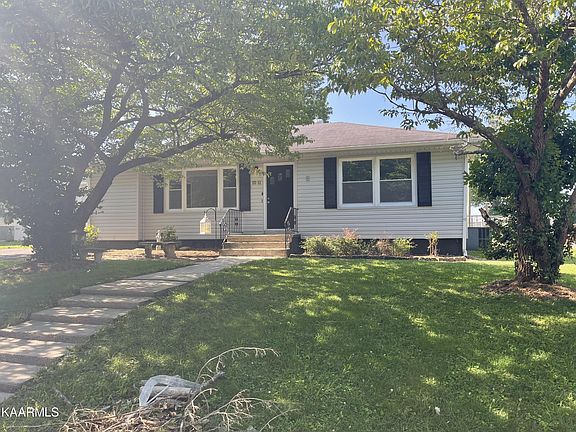 2nd image of 1011 Monroe St