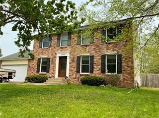 5835 Sandy Ln, Lockport, NY 14094