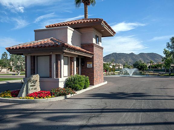 2nd image of 5808 W Del Lago Cir
